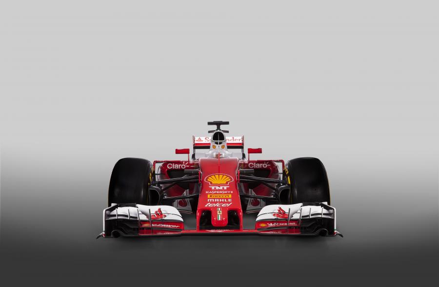  Ferrari SF16-H (667) 2016 года  (фото 2 из 18)